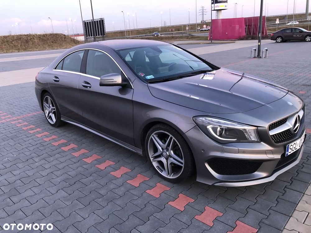 Mercedes-Benz CLA 200 7G-DCT AMG Line - 3