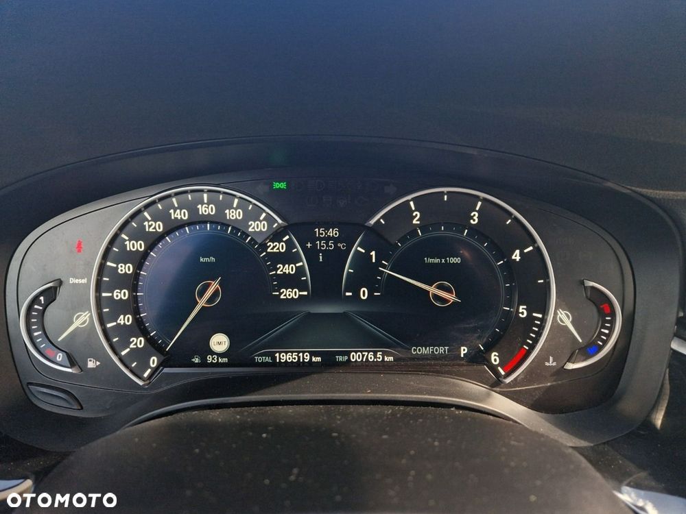 BMW Seria 5 520d M Sport Edition - 13