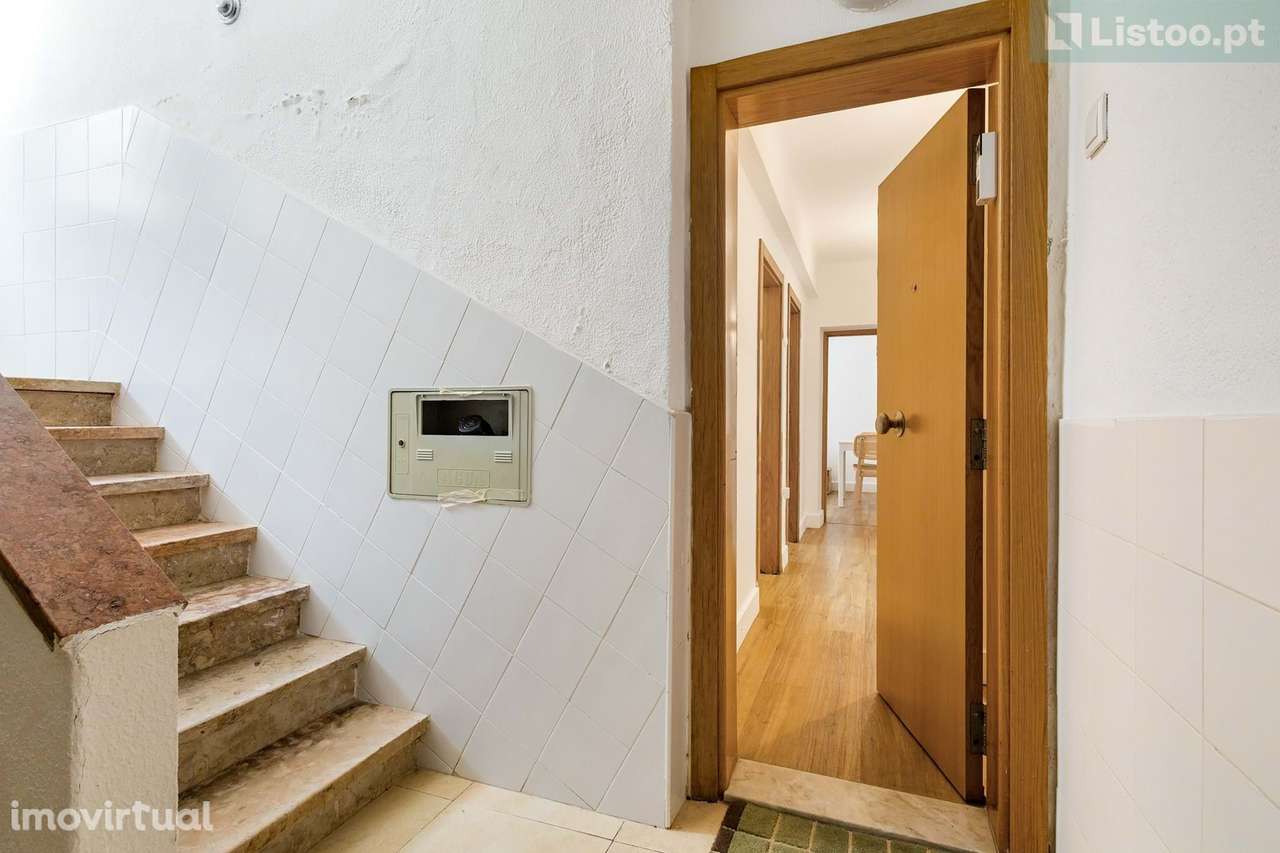 Apartamento com Terraço | Cruz-Quebrada Dafundo | 650m da praia e comb - Grande imagem: 3/25