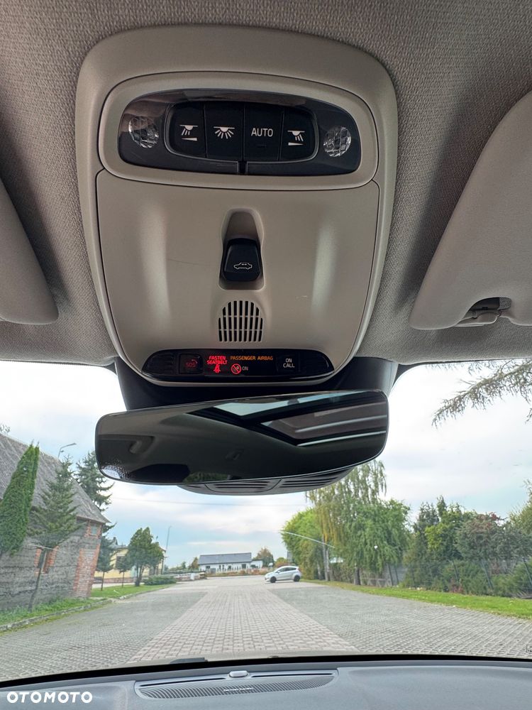 Volvo XC 40 - 22