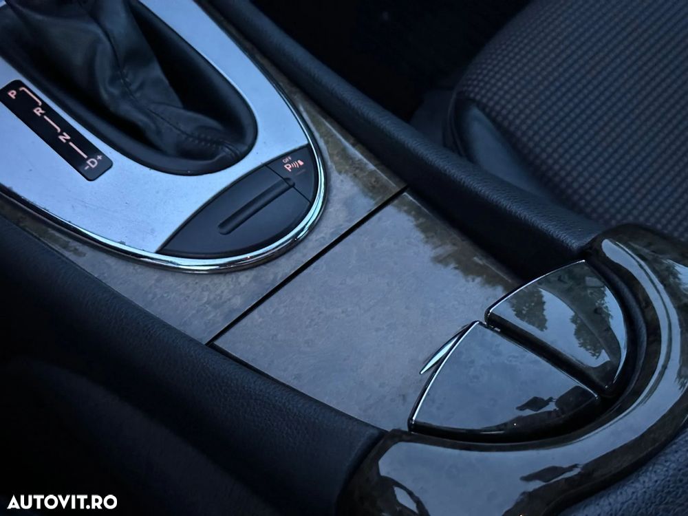 Mercedes-Benz E - 25