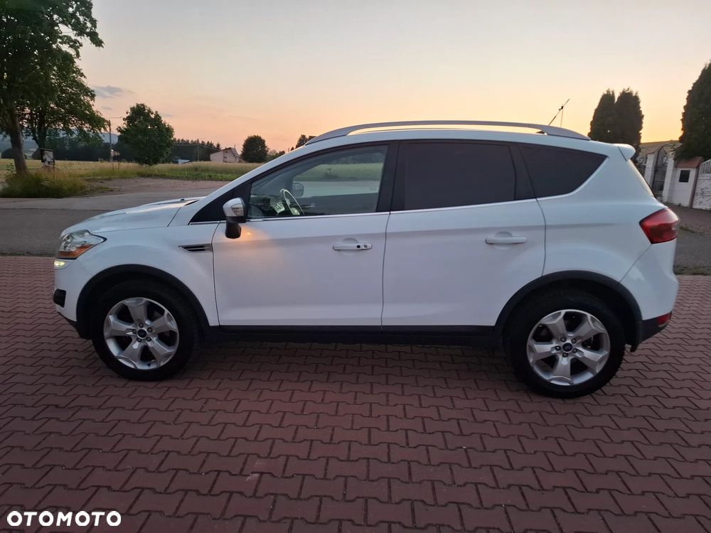 Ford Kuga 2.0 TDCi 4x4 Titanium - 12