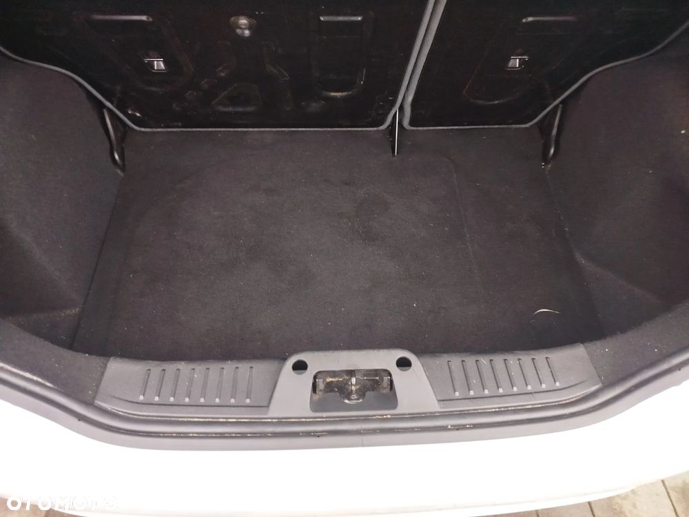 Ford Fiesta 1.25 Silver X - 17