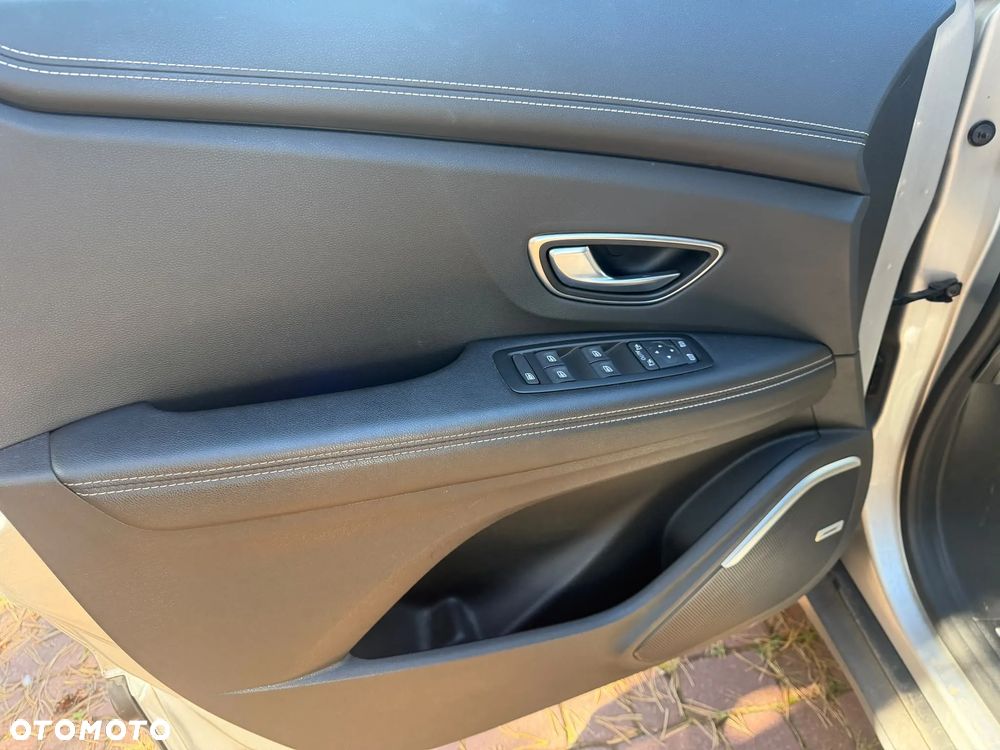 Renault Scenic TCe 140 GPF BOSE EDITION - 33