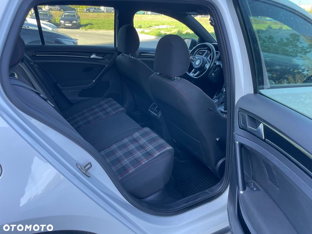 Volkswagen Golf 2.0 TSI BMT GTI Clubsport DSG - 26