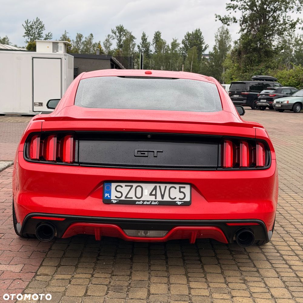 Ford Mustang 5.0 V8 GT - 10