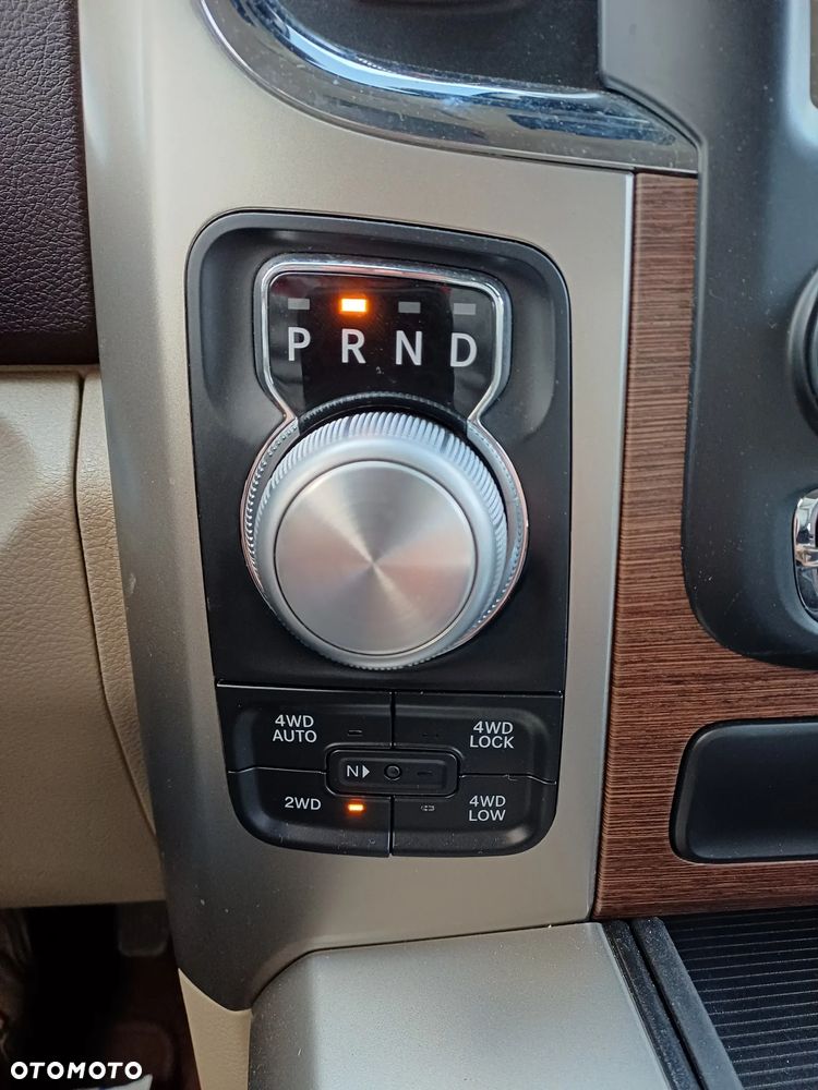 Dodge RAM - 24
