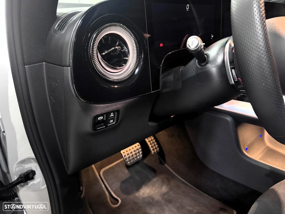 Mercedes-Benz GLB 250+ EQ - 8