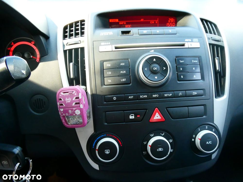 Kia Ceed 1.6 Comfort - 16