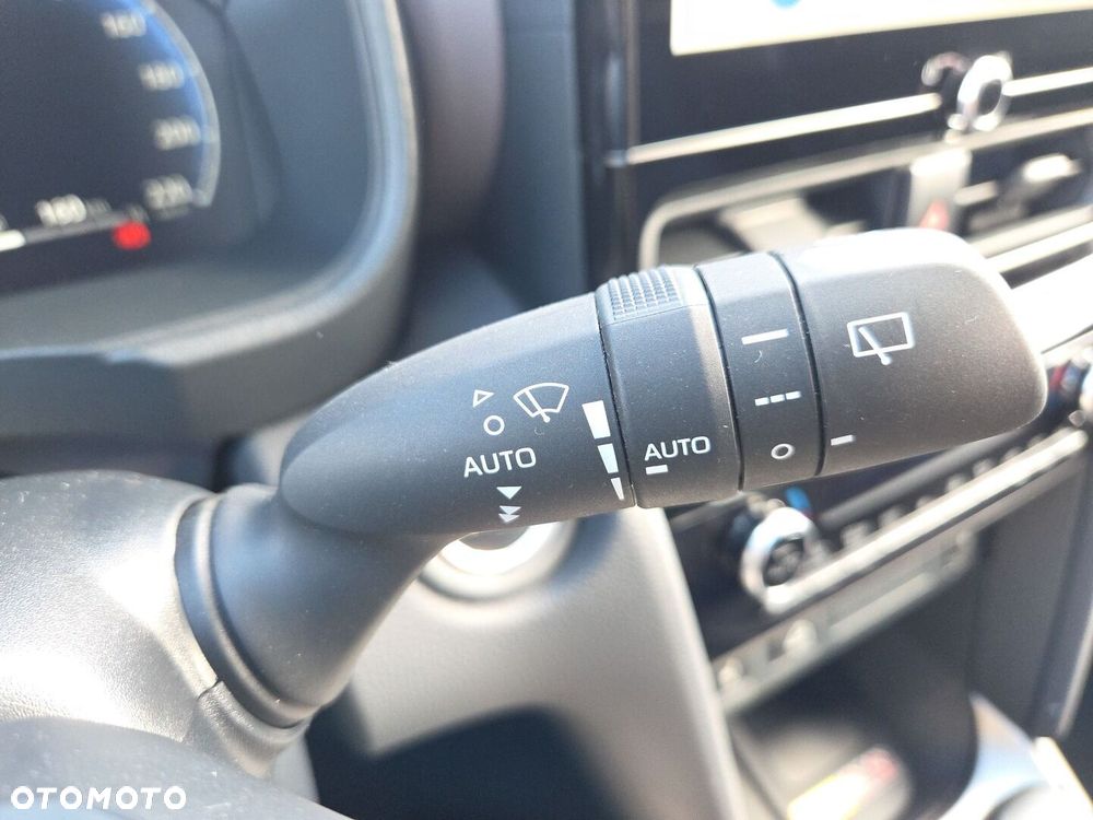 Toyota Yaris Cross Hybrid 1.5 Executive AWD - 29