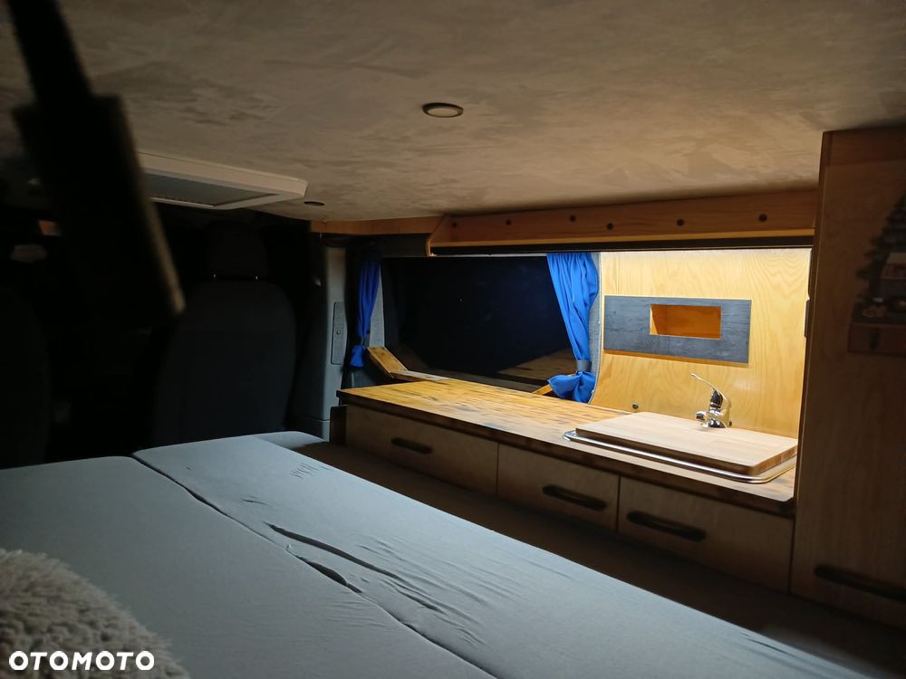 Opel VIVARO - 17