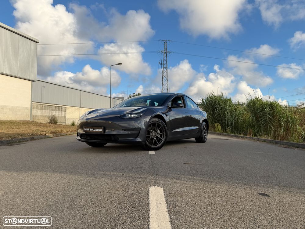 Tesla Model 3 Standard Range Plus RWD - 1