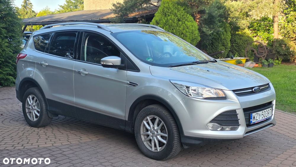 Ford Kuga 1.6 EcoBoost 4x4 Titanium - 3