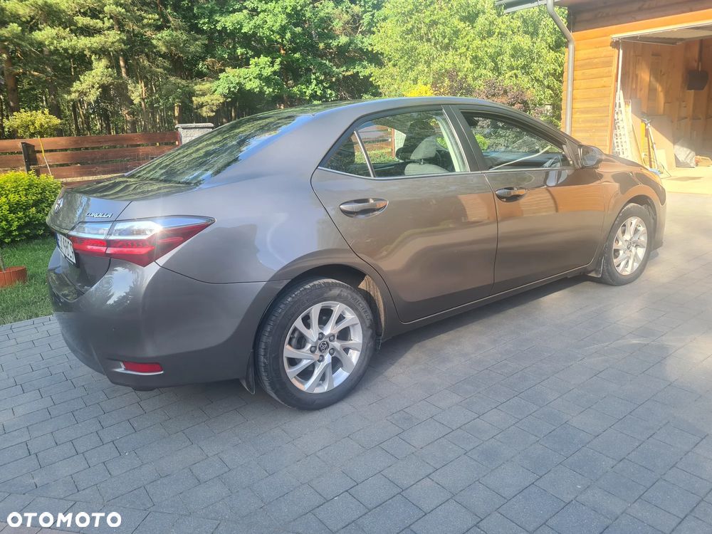 Toyota Corolla 1.6 Comfort - 16