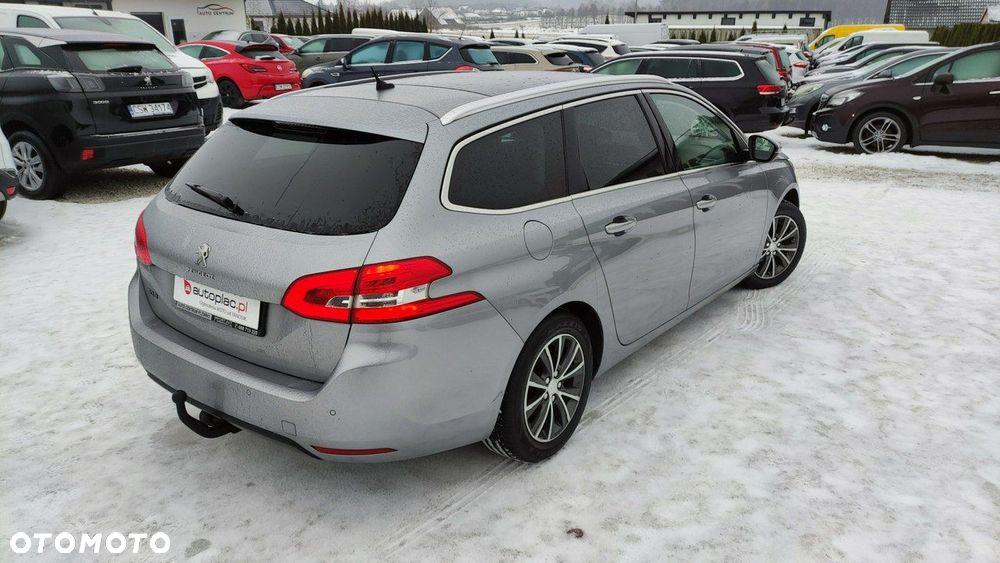 Peugeot 308 - 33