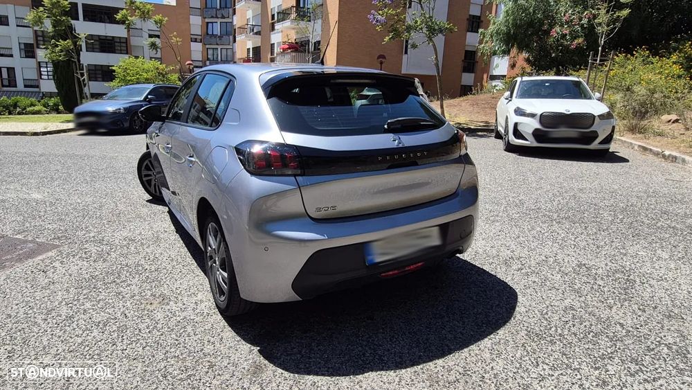 Peugeot 208 1.2 PureTech SE Style - 9