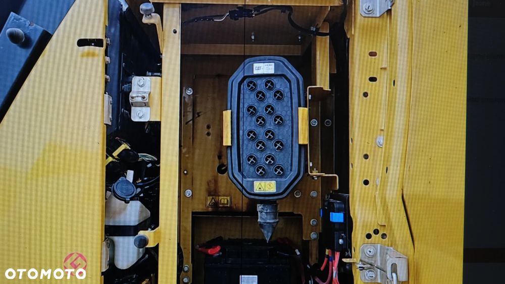 Caterpillar cat 320 - 4