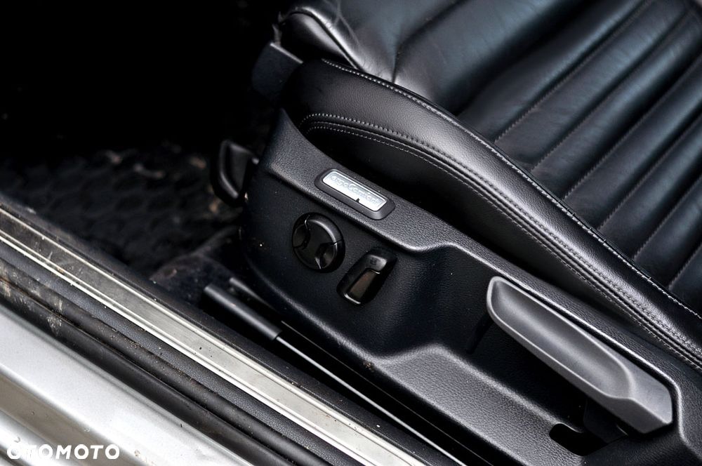 Volkswagen Passat - 15