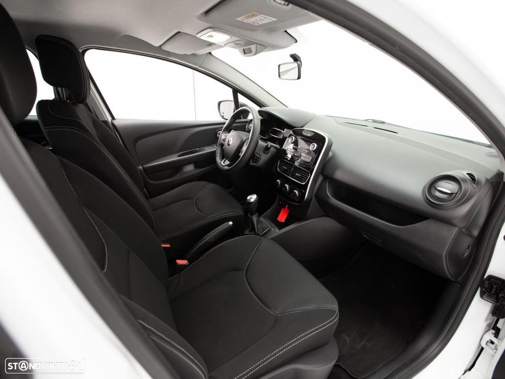 Renault Clio Van - 8