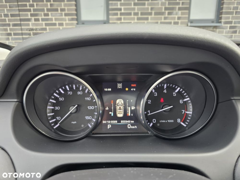 Land Rover Discovery Sport Si4 HSE Luxury - 32