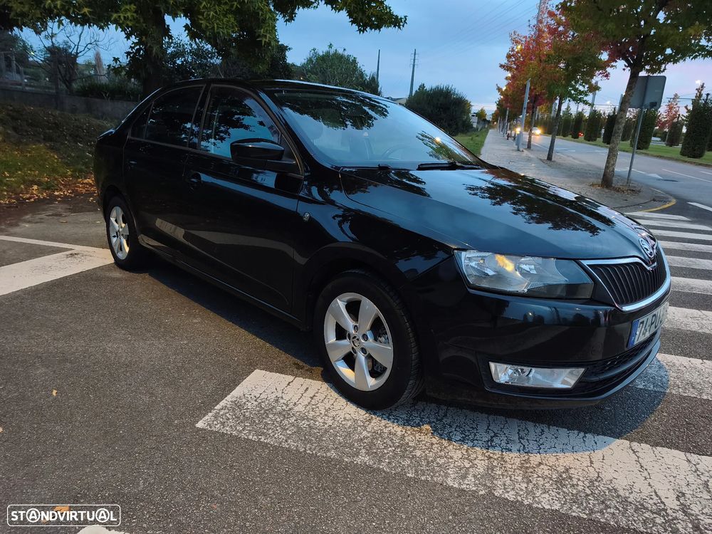Skoda Rapid - 2