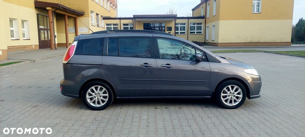 Mazda 5 - 10
