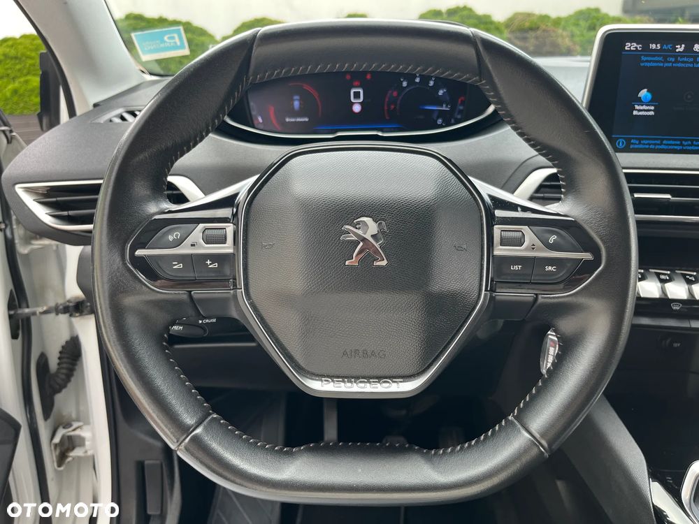 Peugeot 3008 1.2 PureTech Active S&S - 16