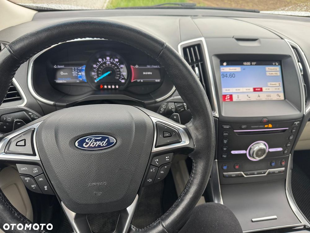 Ford Edge - 10