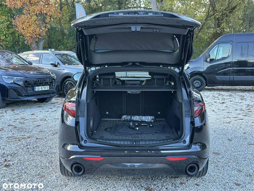 Alfa Romeo Stelvio 2.0 Turbo Veloce Q4 - 9