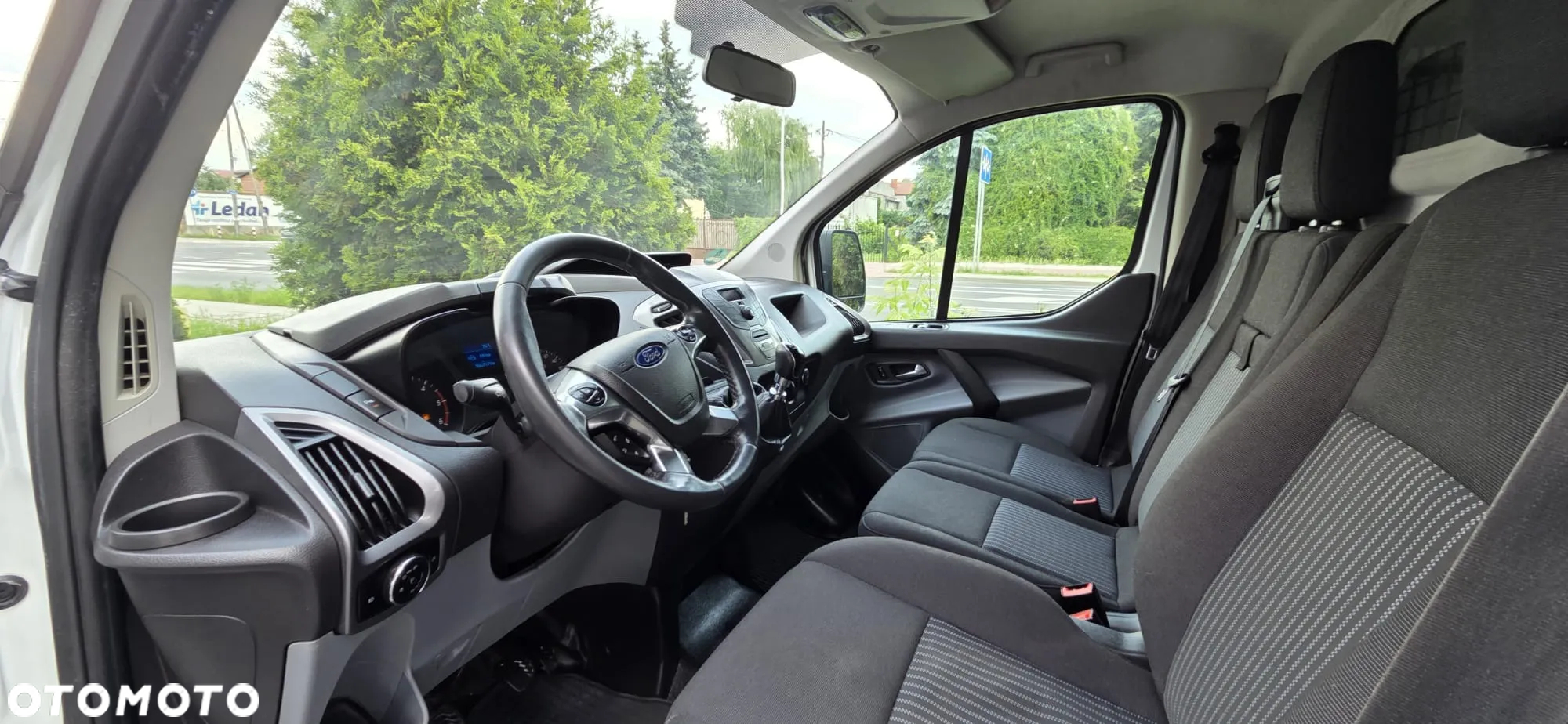 Ford TRANSIT CUSTOM - 31