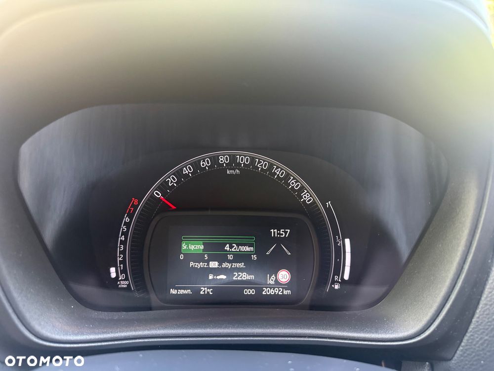 Toyota Aygo X 1.0 VVT-i Executive - 24