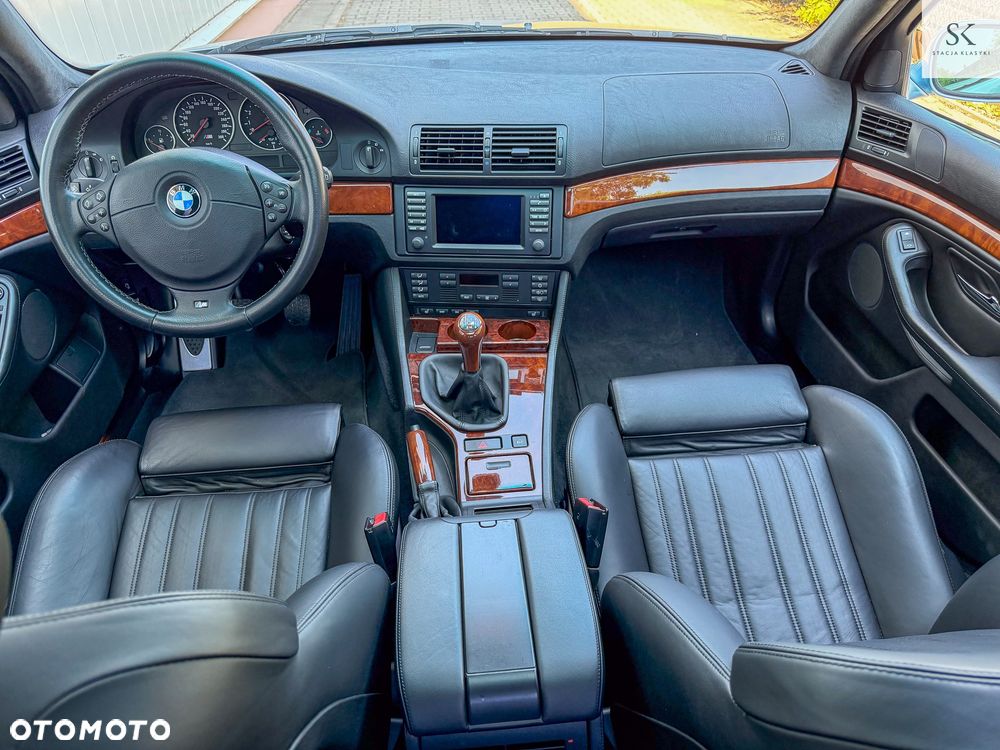 BMW M5 Standard - 16