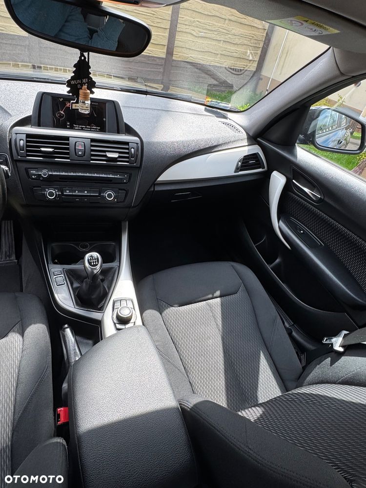 BMW Seria 1 116d - 10