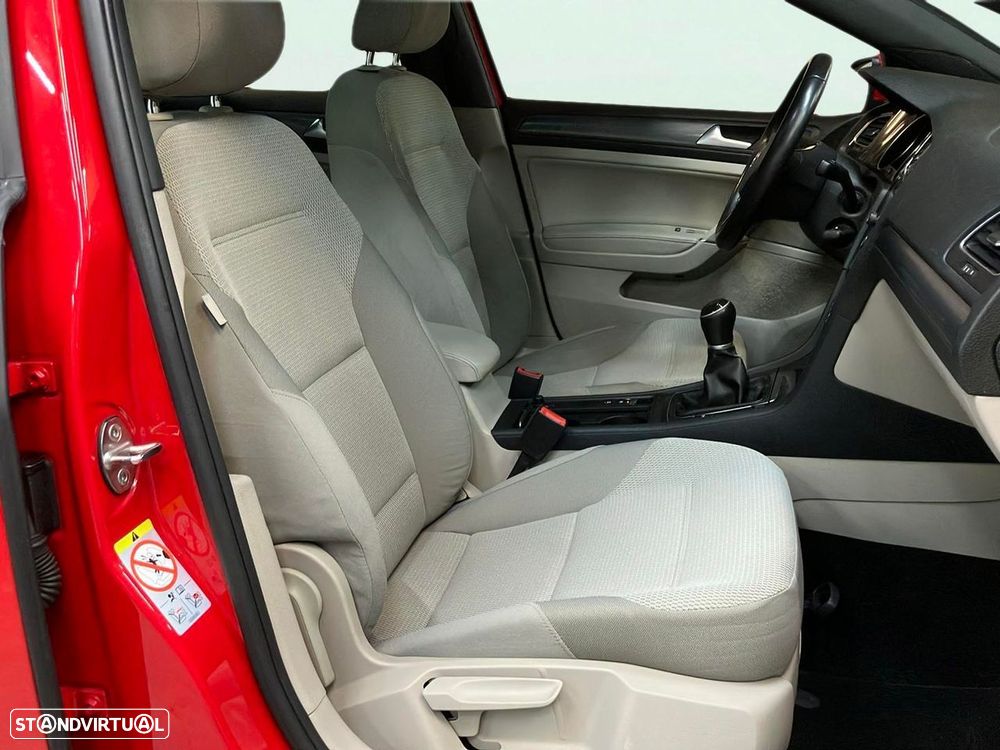 VW Golf Variant 1.0 TSI Trendline - 16