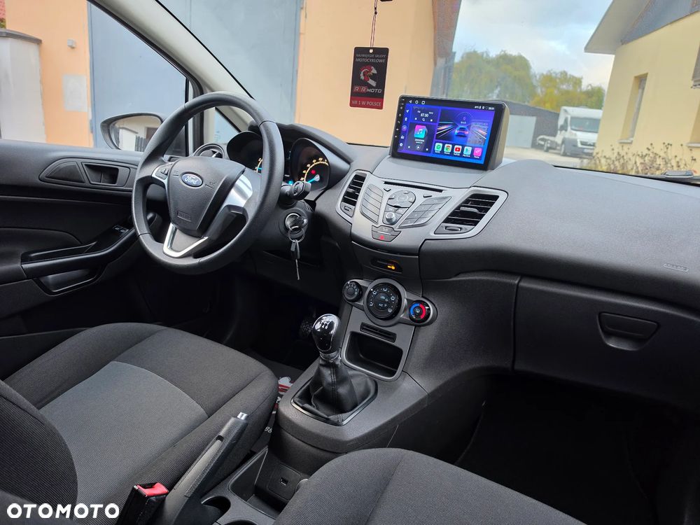 Ford Fiesta - 16
