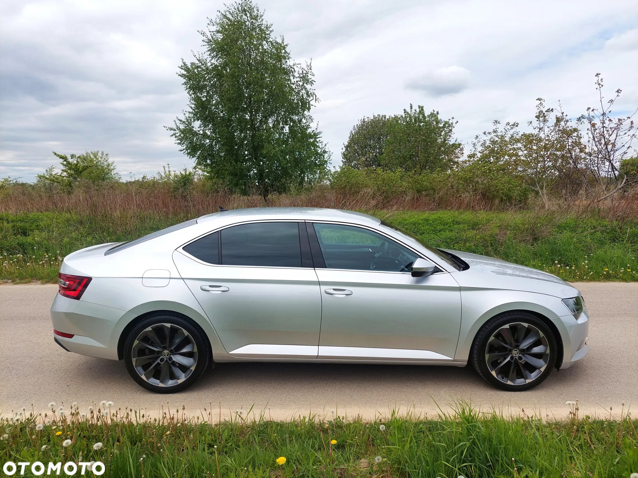 Skoda Superb 2.0 TDI Style DSG - 3