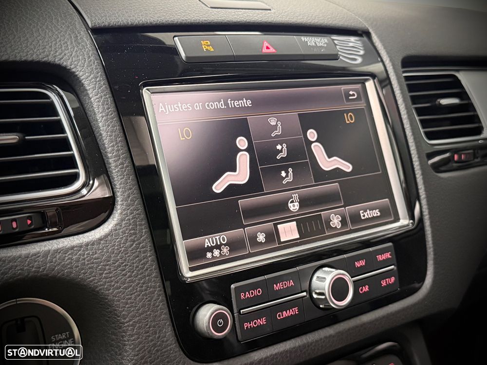 VW Touareg 3.0 TDI V6 Top Tiptronic - 27