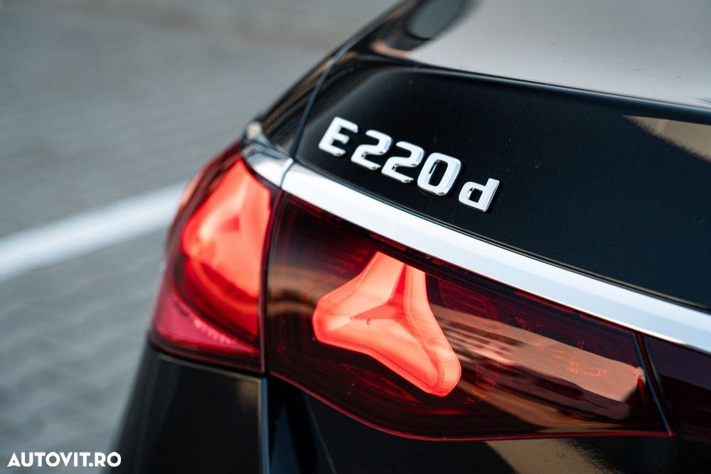 Mercedes-Benz E - 11