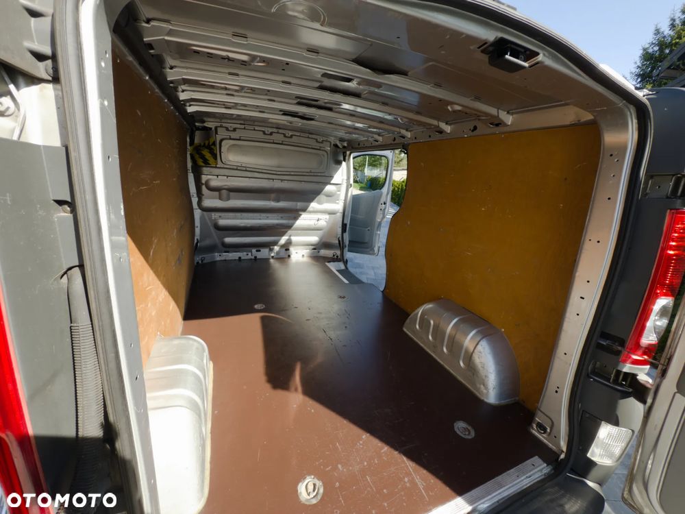 Opel Vivaro - 30
