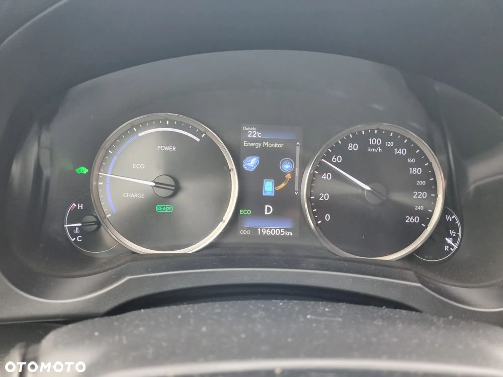 Lexus IS Business Edition - 25