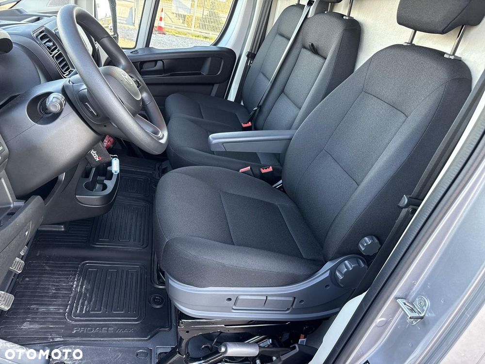 Toyota PROACE - 13