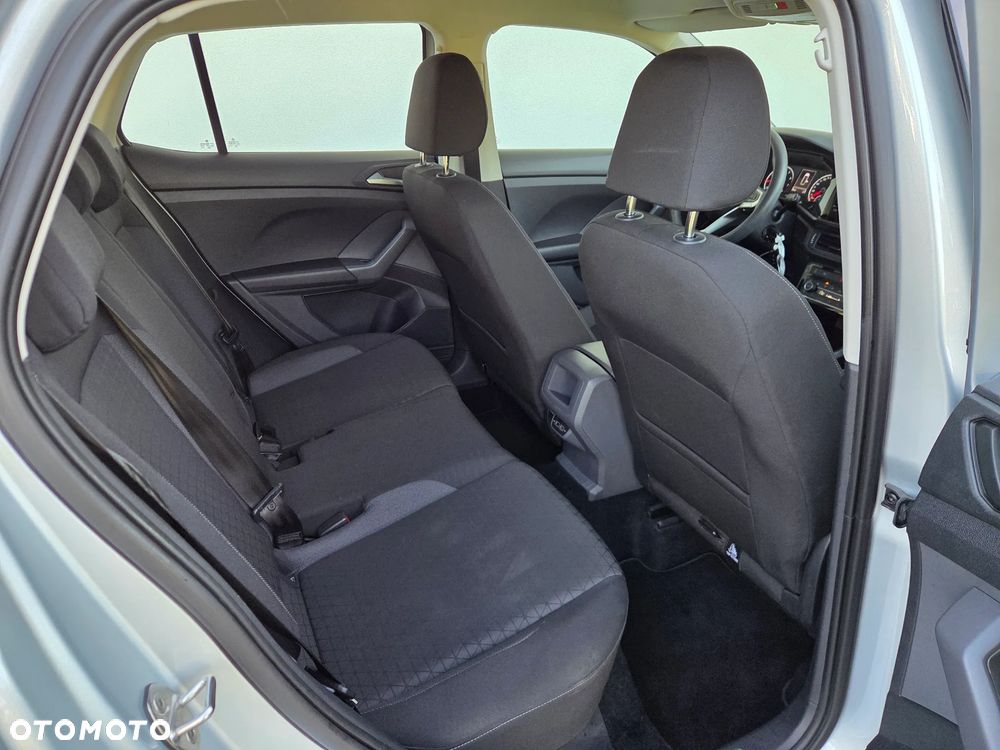 Volkswagen T-Cross - 11