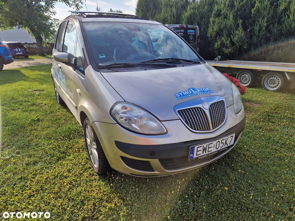 Lancia Musa 1.4 16v Automatik Platino Plus - 2