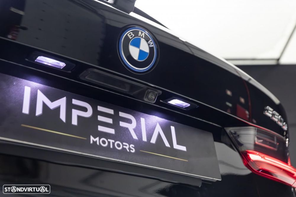 BMW 330 e Pack M Auto - 31
