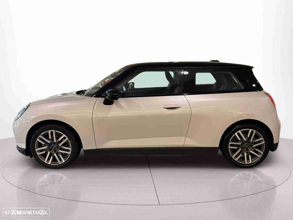MINI 3 Portas Cooper E Classic S — fotografia 3