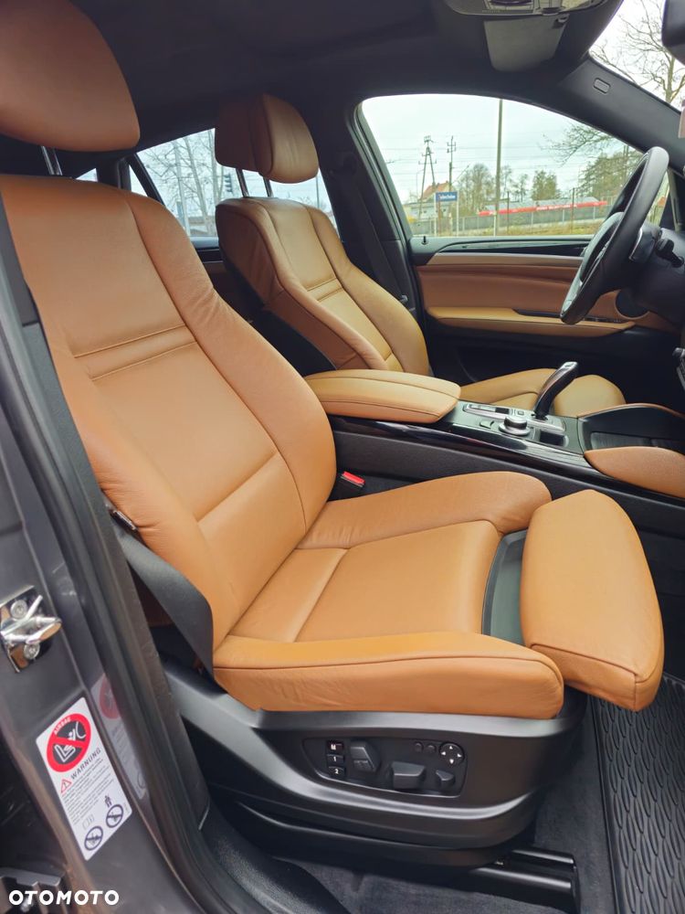 BMW X6 - 29
