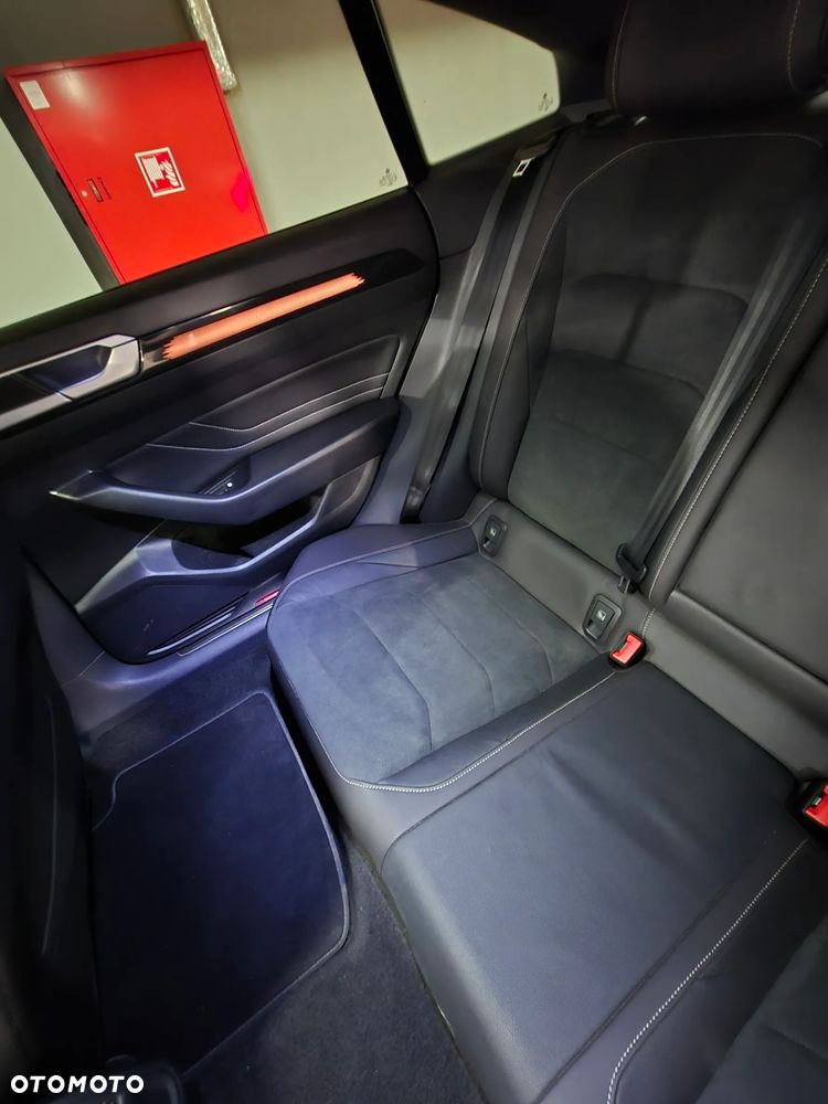 Volkswagen Arteon 2.0 TSI R-Line DSG - 24