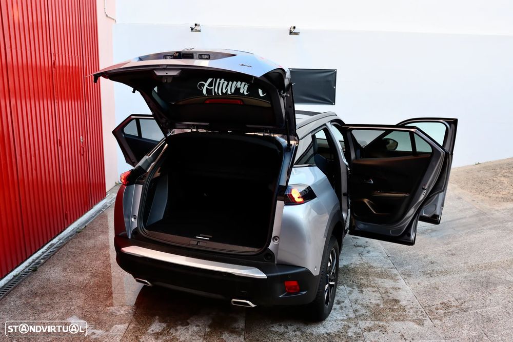 Peugeot 2008 PureTech 130 EAT8 GT - 23