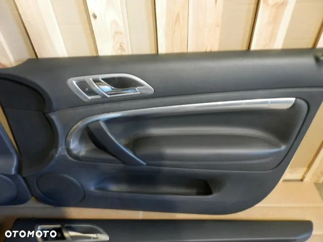 TAPICERKA BOCZKI BOCZEK DRZWI KOMPLET SKÓRA ŁADNE SKODA SUPERB  2001-2008 SEDAN EUROPA STAN BDB - 4