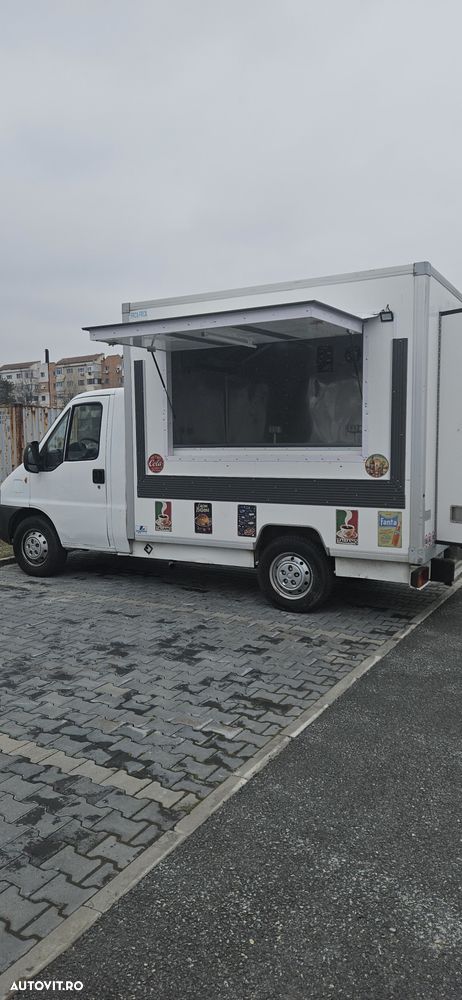 Alta Food truck full inox Gata de munca - 9